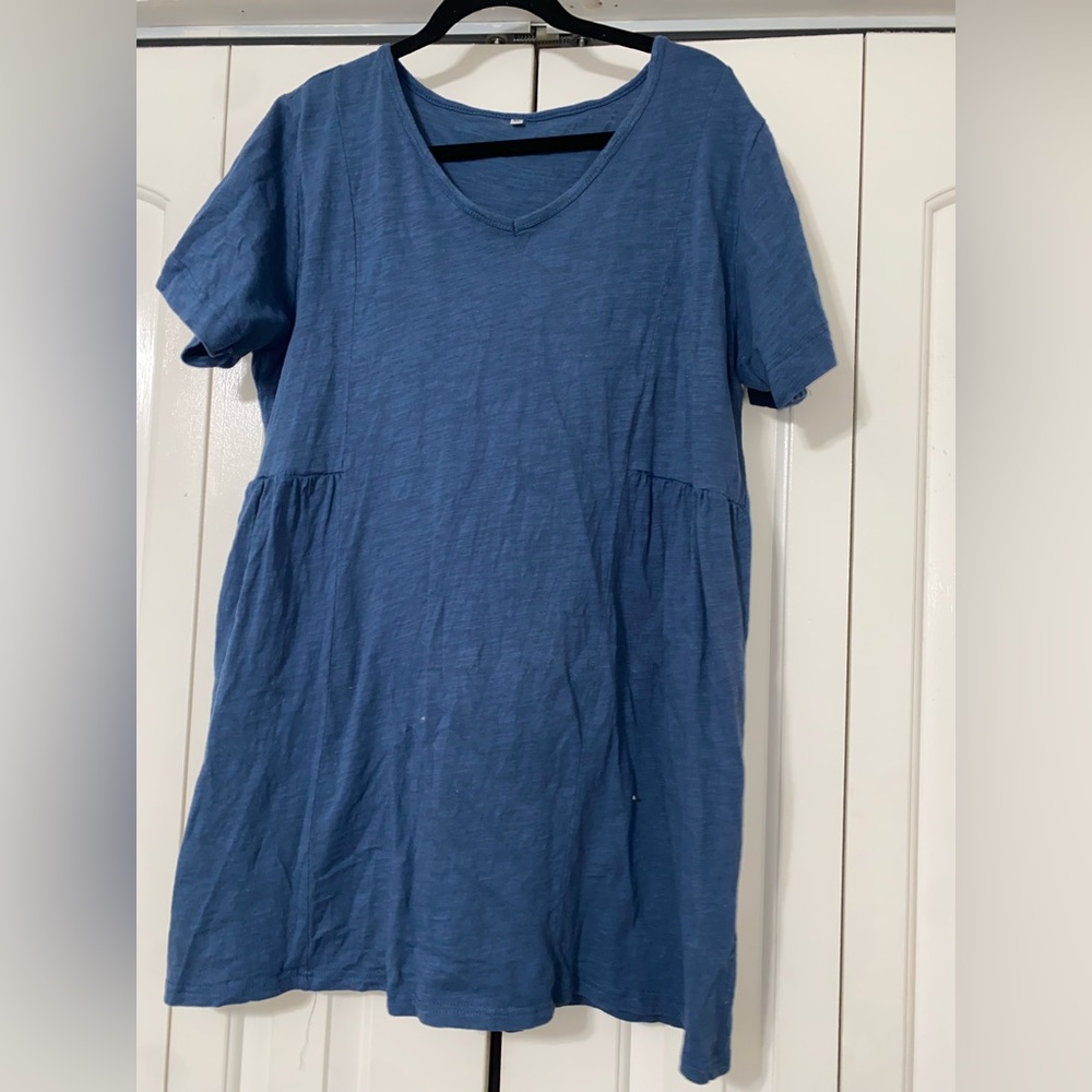 Short blue dress